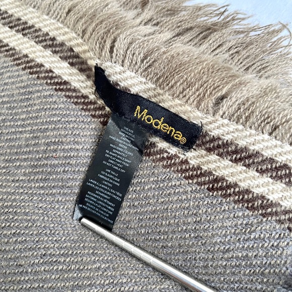 Taupe Fringed Blanket Scarf - Picture 13 of 15